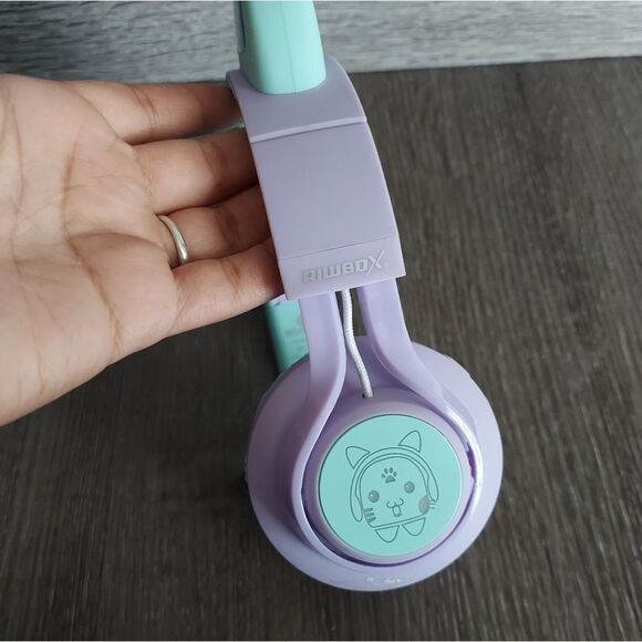 Riwbox CT-7 Cat Ear Bluetooth Headphones, LED Light Up Bluetooth Wireless - Picture 3 of 8